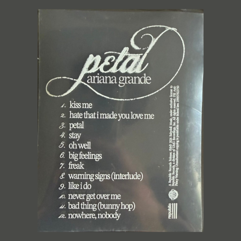 Ariana Grande – Petal (Translucent Pearly White Vinyl)